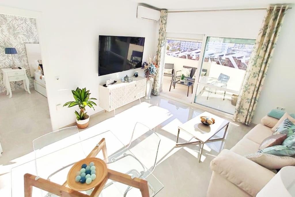 Lux. Frontbeach-Terrace. 5 Pools.Tv. 2 A.C.Netflix Бенальмадена Екстер'єр фото