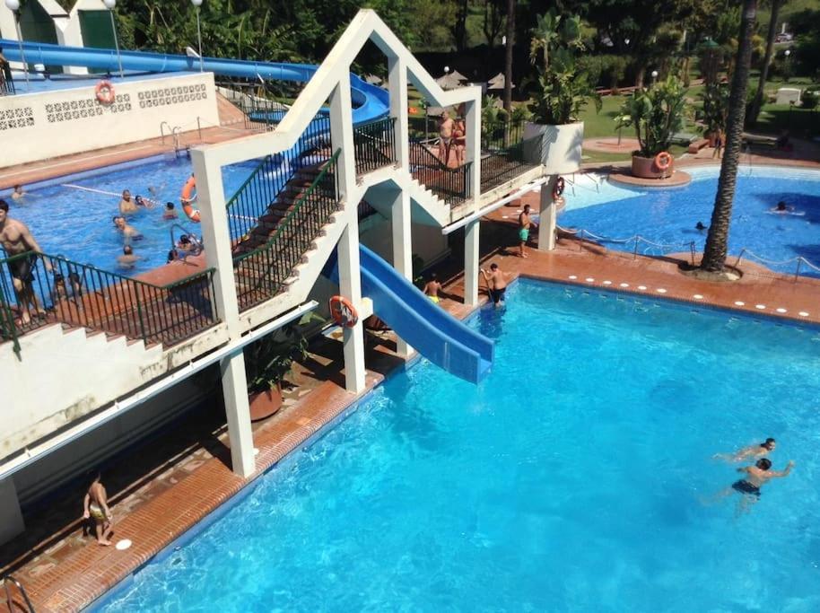 Lux. Frontbeach-Terrace. 5 Pools.Tv. 2 A.C.Netflix Бенальмадена Екстер'єр фото