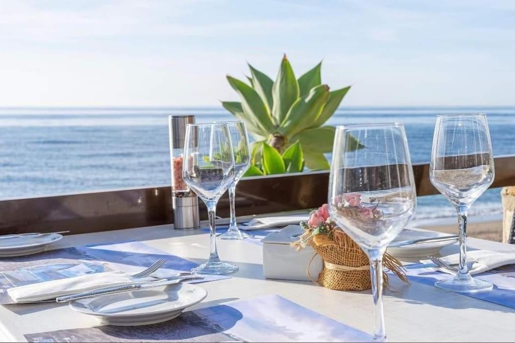 Lux. Frontbeach-Terrace. 5 Pools.Tv. 2 A.C.Netflix Бенальмадена Екстер'єр фото