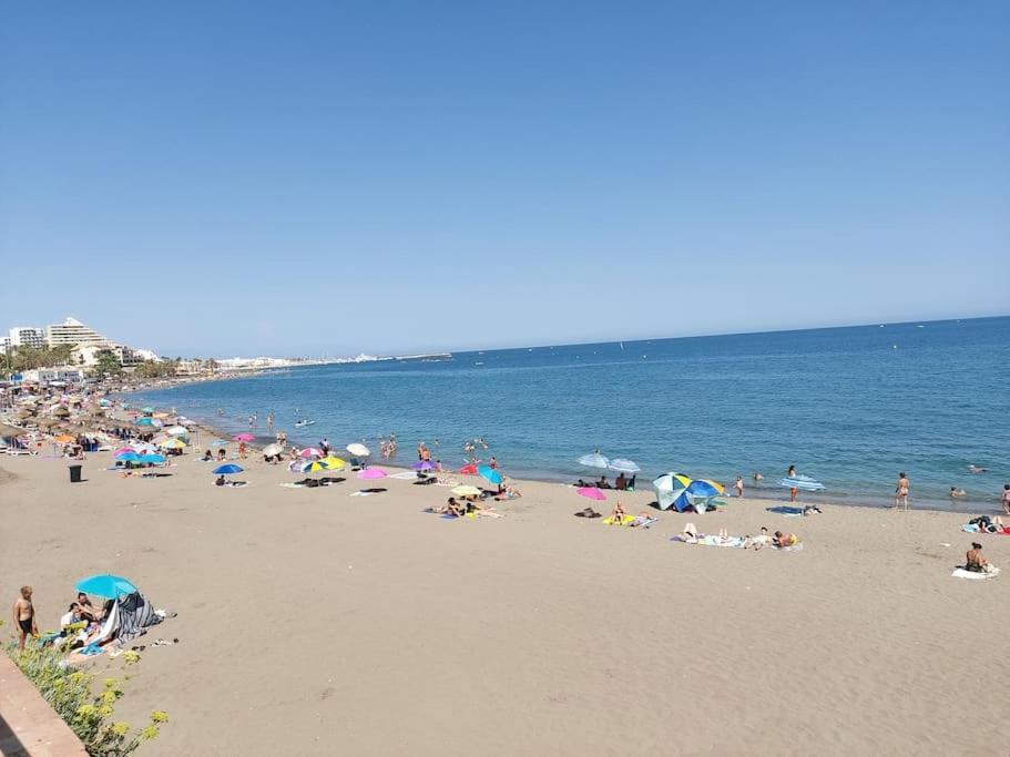 Lux. Frontbeach-Terrace. 5 Pools.Tv. 2 A.C.Netflix Бенальмадена Екстер'єр фото