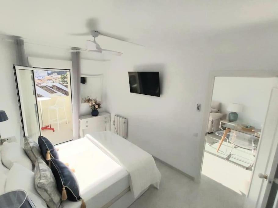 Lux. Frontbeach-Terrace. 5 Pools.Tv. 2 A.C.Netflix Бенальмадена Екстер'єр фото